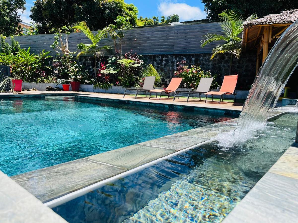 Le Clos D'Isis - Piscine Chauffee Le Tampon Exterior foto